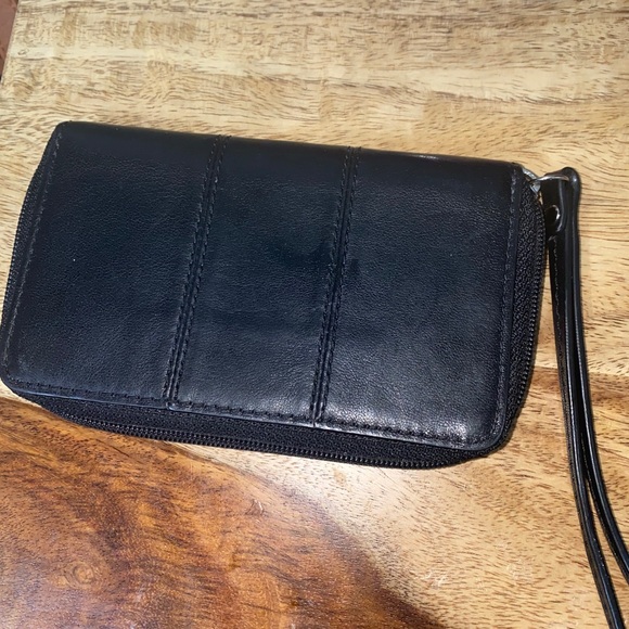 Coach zip around wallet - Picture 3 of 4